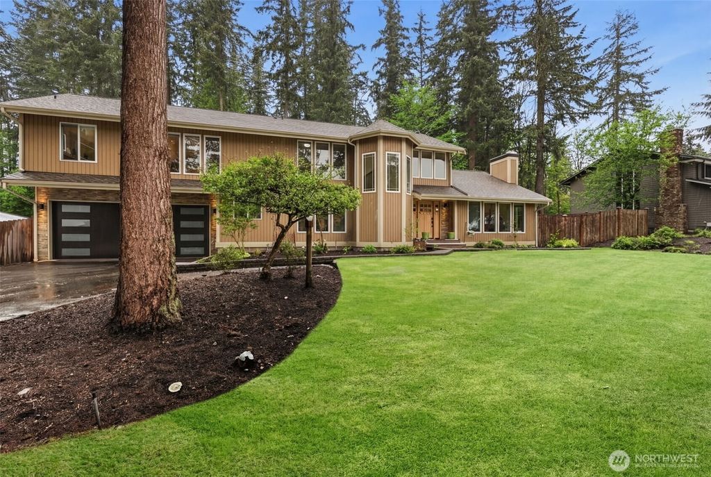 Photo of 16006 NE 160TH Street, Woodinville, WA 98072 (MLS # 2526094)