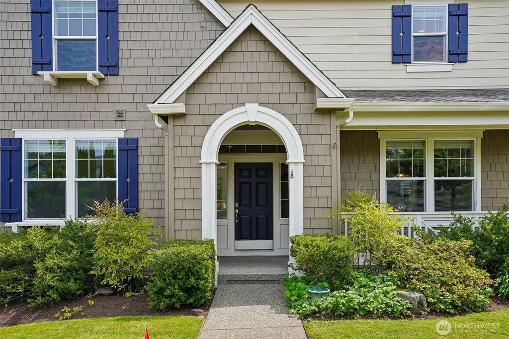 Photo of 36307 SE Isley St ST, Snoqualmie, WA 98065 (MLS # 2544834)