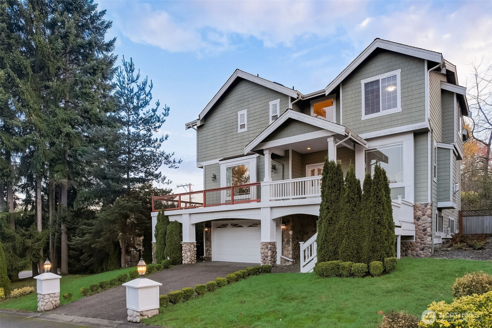 17411 NE 39th Court NE