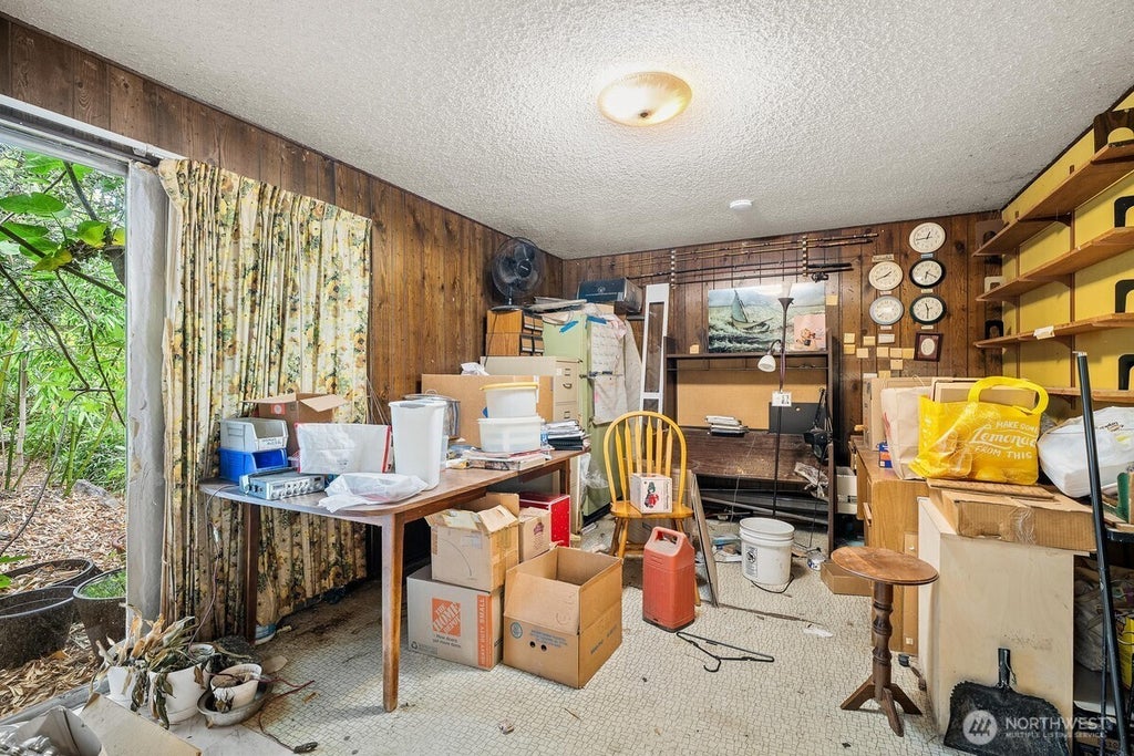 Photo of 13205 160th Avenue SE, Renton, WA 98059 (MLS # 2587056)