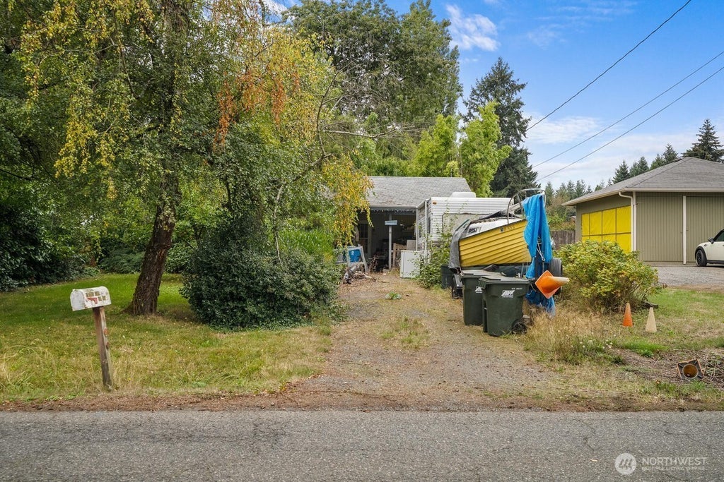 Photo of 13205 160th Avenue SE, Renton, WA 98059 (MLS # 2587056)