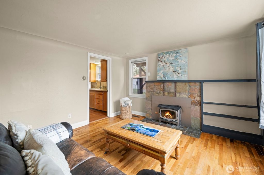 Photo of 905 115th Street S, Tacoma, WA 98444 (MLS # 2475865)