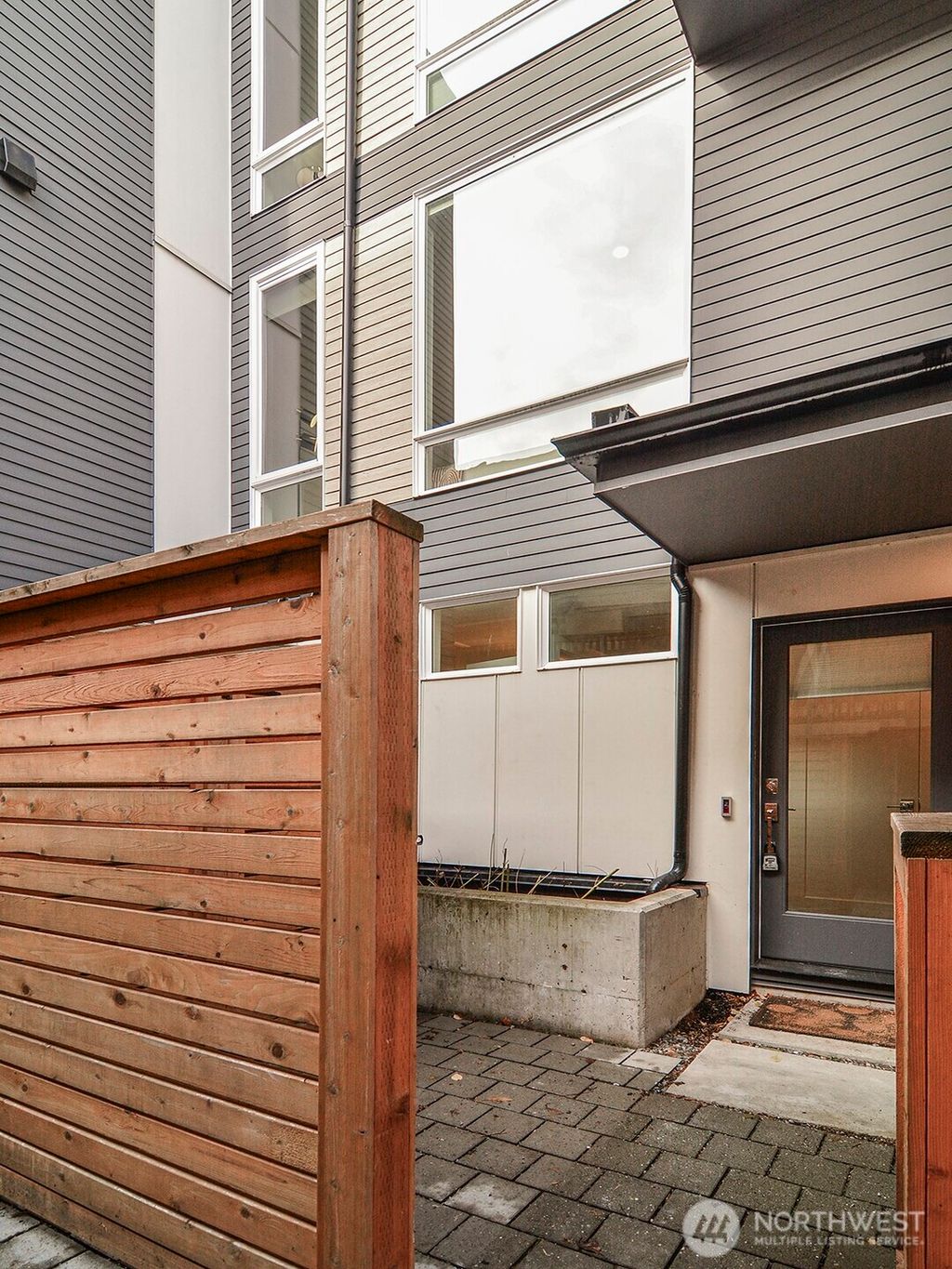 Photo of 6539 4th Avenue NE, Seattle, WA 98115 (MLS # 2468295)