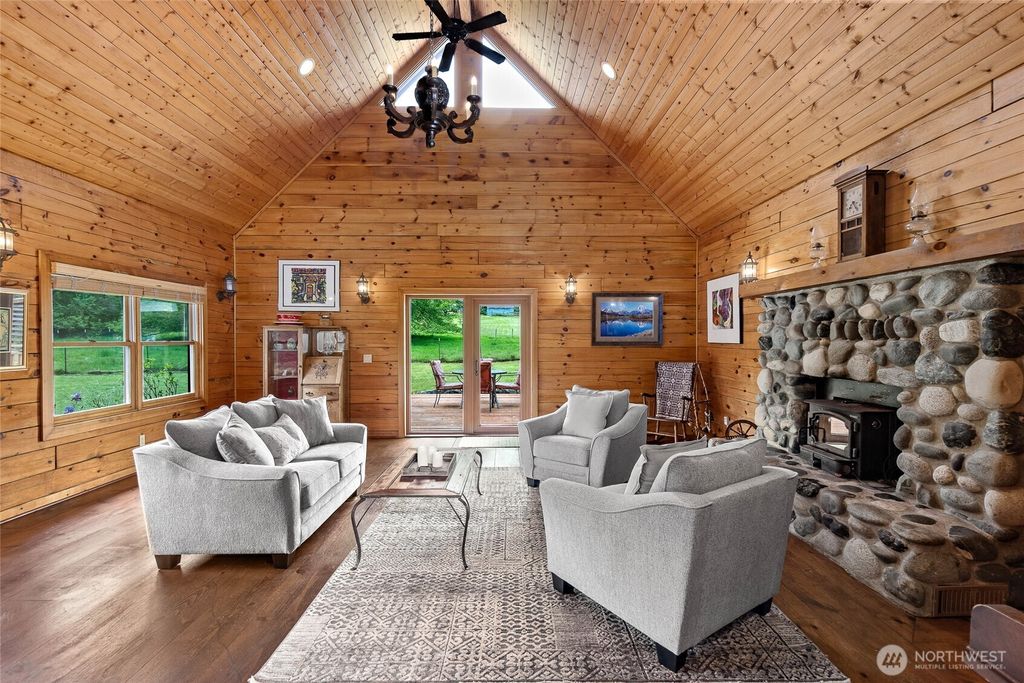 listing image 9366939233287065305