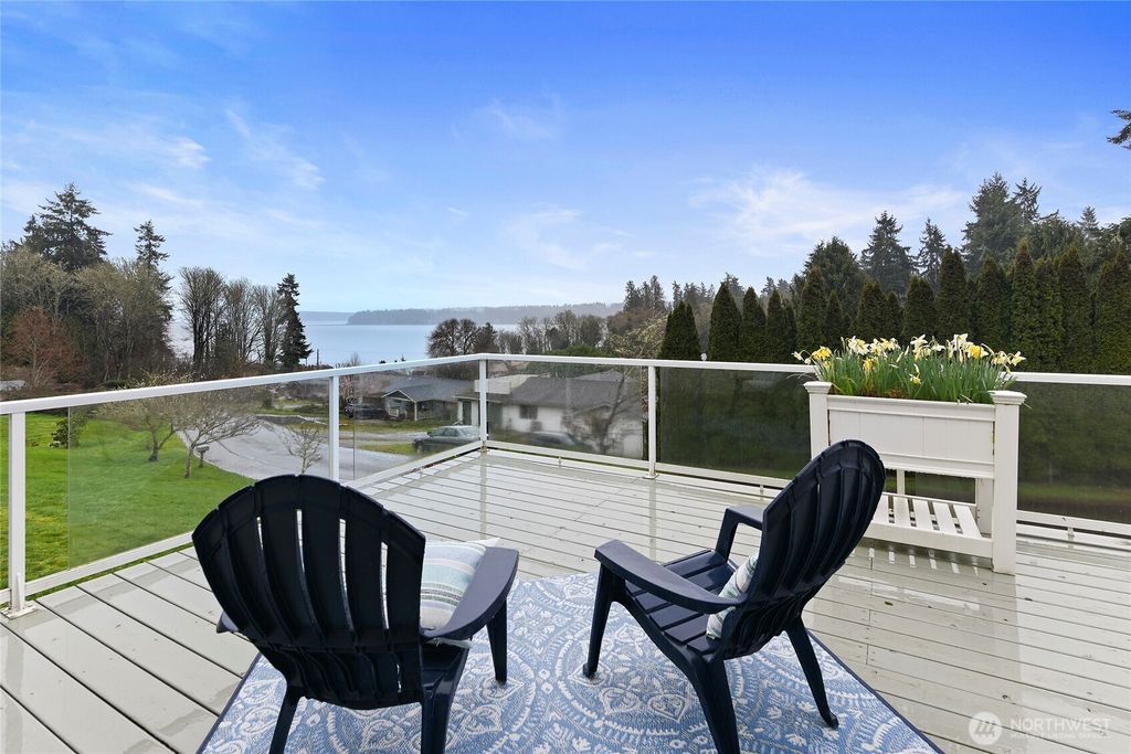 Photo of 9011 Roanoke Road NE, Bremerton, WA 98311 (MLS # 2489378)