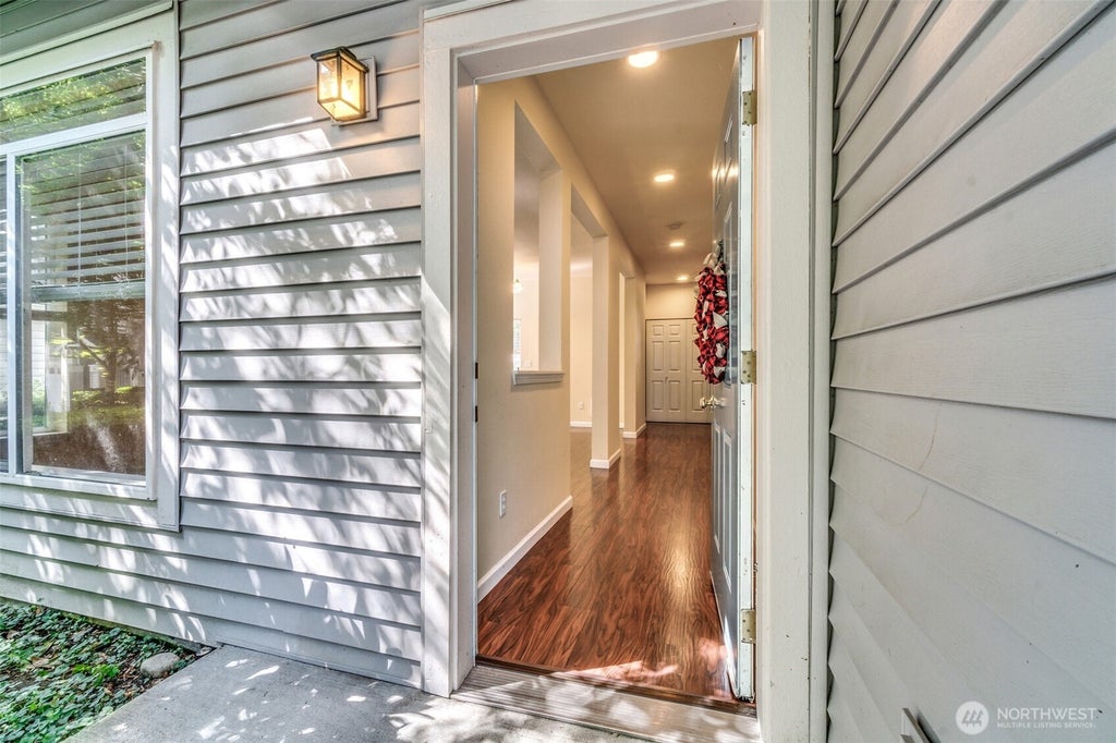 Photo of 18012 NE 94th Court #1, Redmond, WA 98052 (MLS # 2586903)