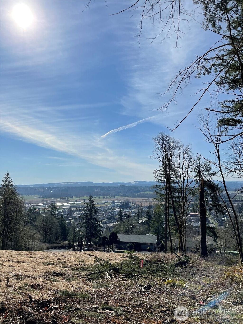 Photo of 425 SE Hilltop Drive, Chehalis, WA 98532 (MLS # 2459300)