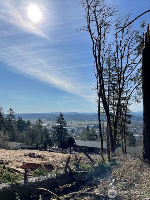 425 SE Hilltop Drive Chehalis WA 98532