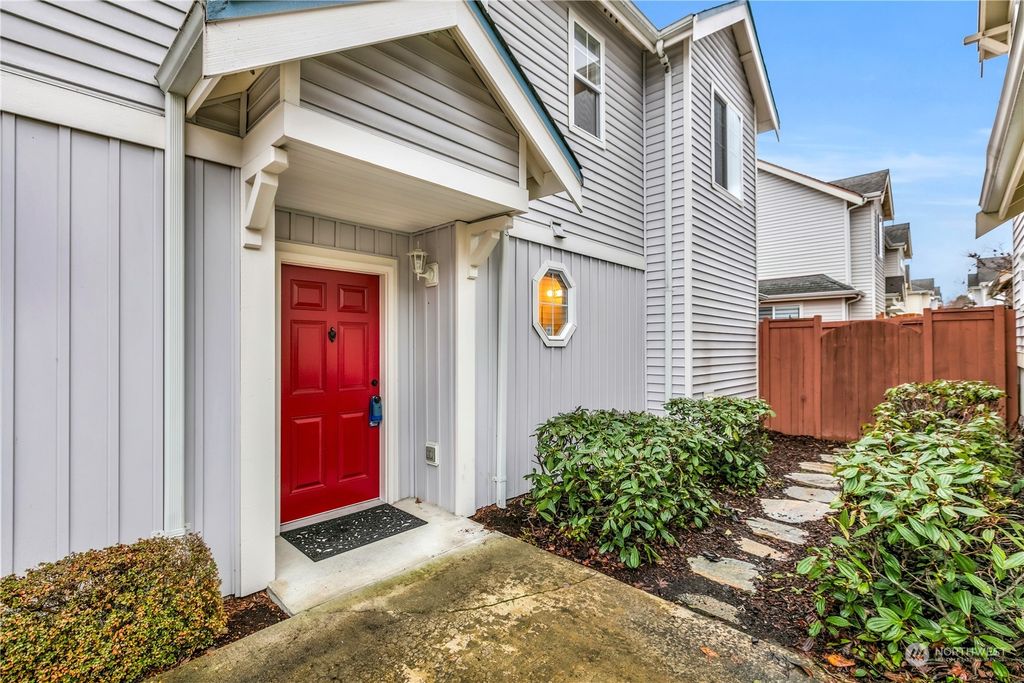 Photo of 31041 123rd Lane SE #64, Auburn, WA 98092 (MLS # 2184528)