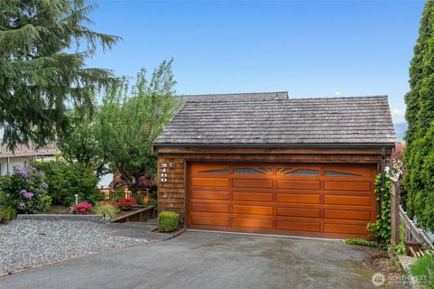 Photo of 2180 Cove Drive, Oak Harbor, WA 98277 (MLS # 2499635)