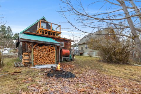 A home in Roslyn