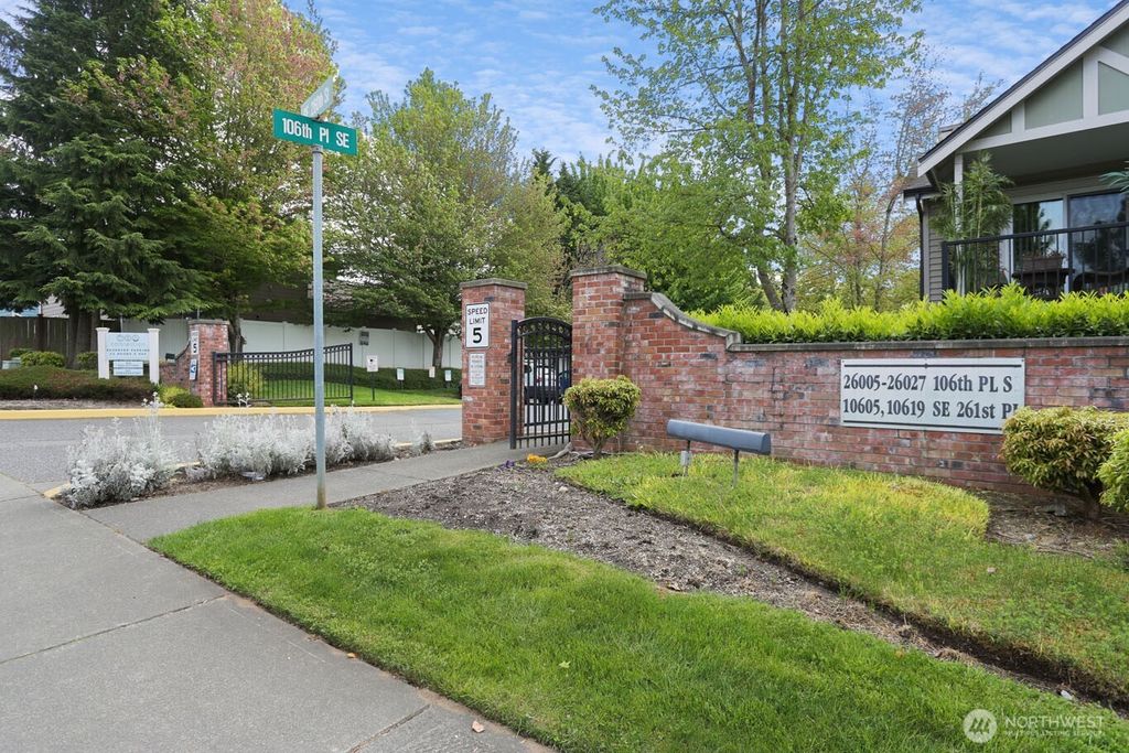 Photo of 10619 SE 261st Place #E303, Kent, WA 98030 (MLS # 2392324)