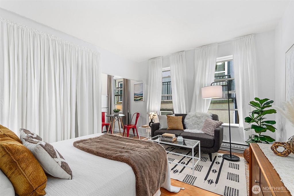 Photo of 7 Harrison Street #26, Seattle, WA 98109 (MLS # 2440643)