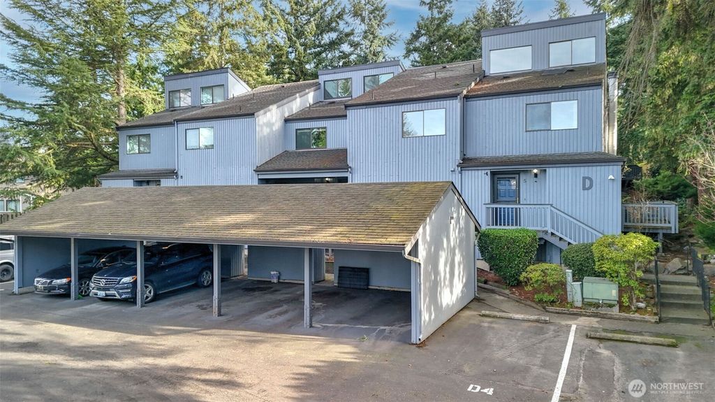 Photo of 1850 Grant Avenue S #D5, Renton, WA 98055 (MLS # 2530438)