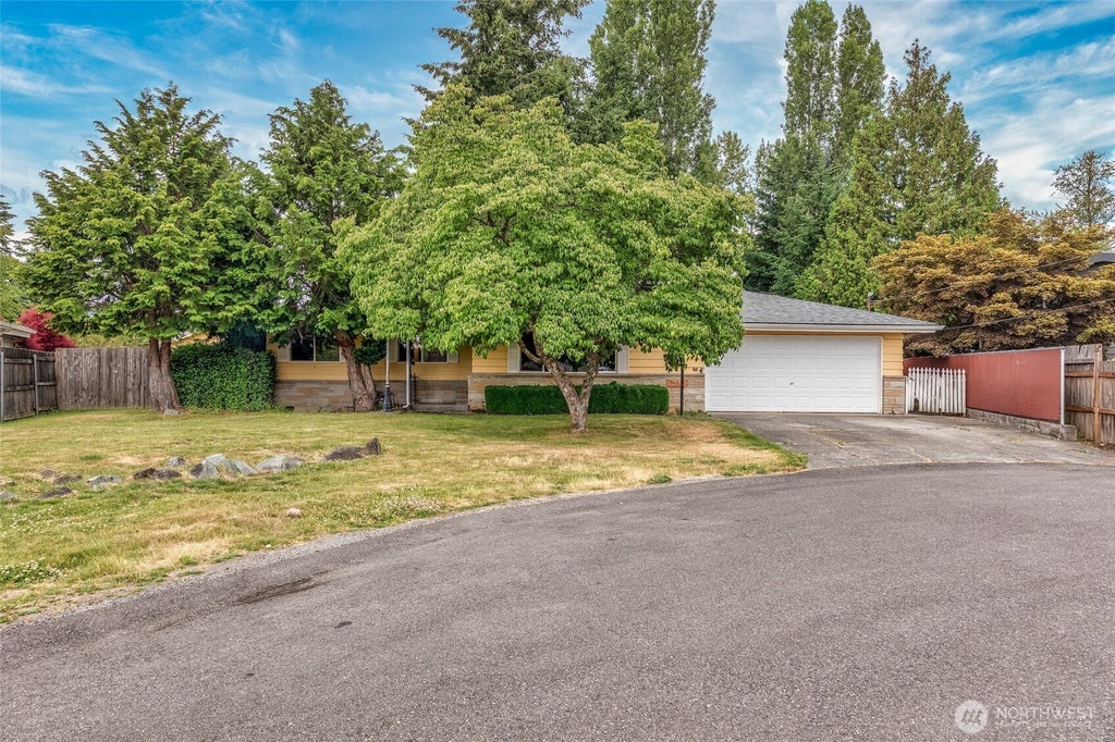 Photo of 11300 SE 214th Street, Kent, WA 98031 (MLS # 2542451)