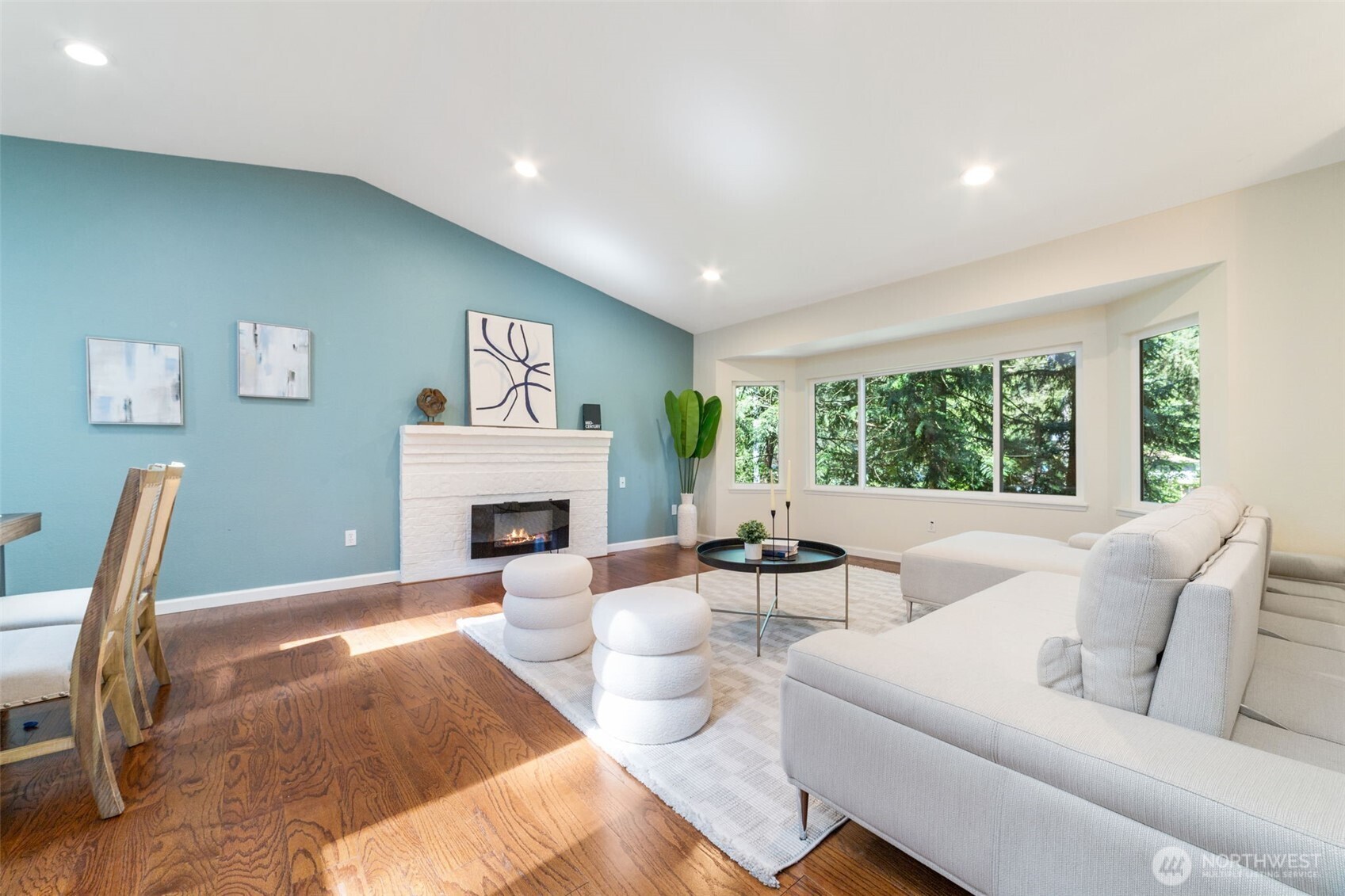 839 NE 200th Street