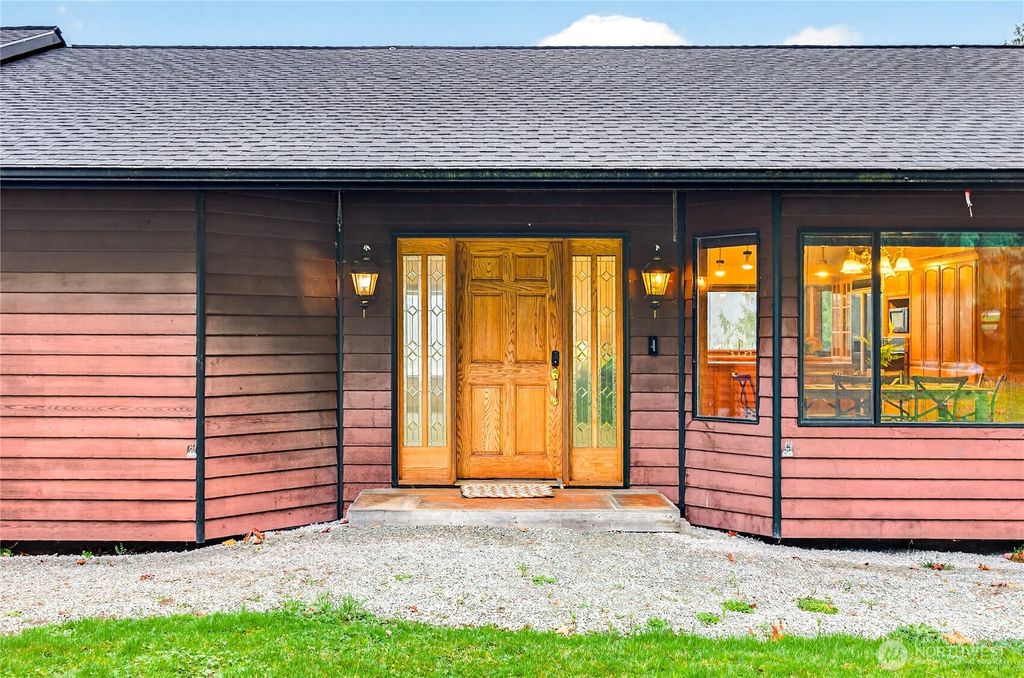 Photo of 13711 Trumpeter Lane, Mount Vernon, WA 98273 (MLS # 2460417)