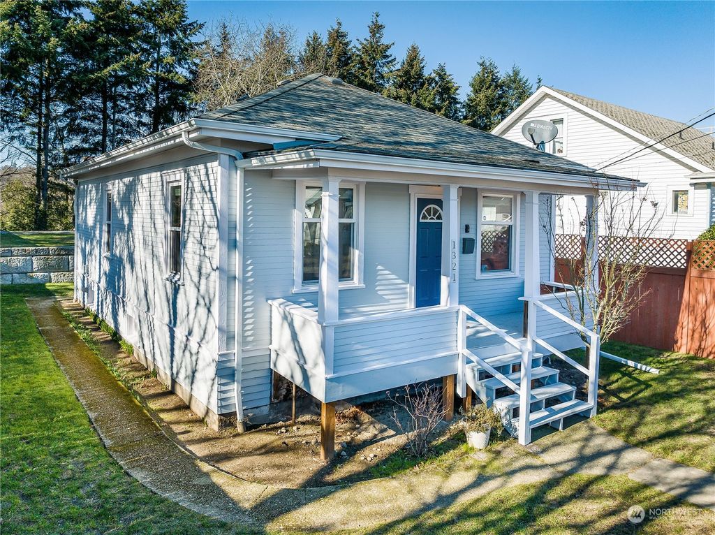 Photo of 1321 24th Avenue S, Seattle, WA 98144 (MLS # 2324831)