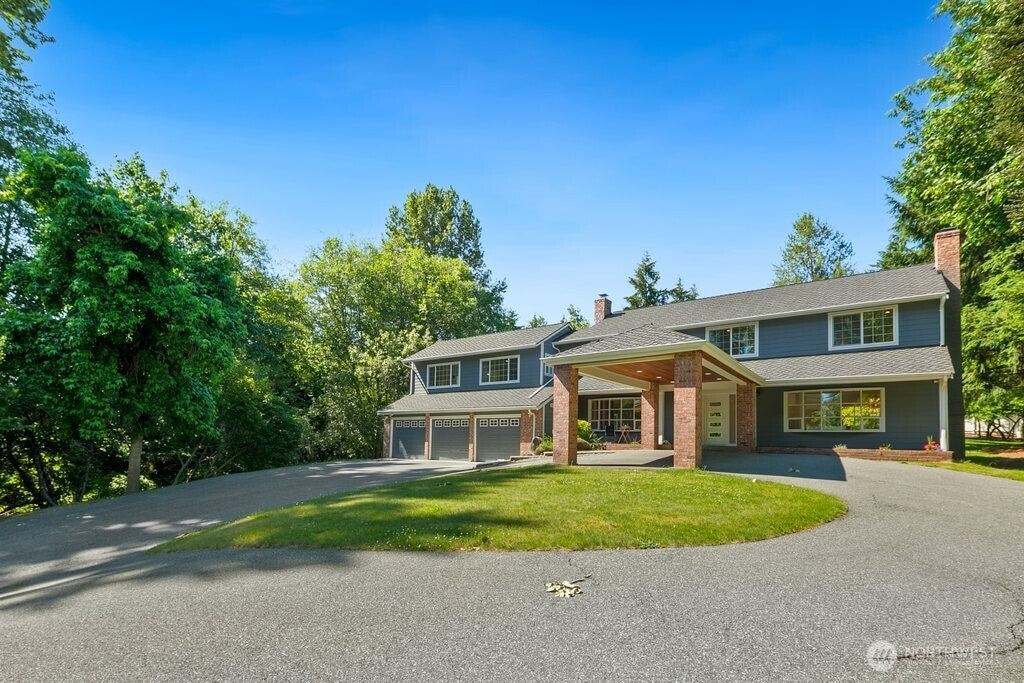 Photo of 18122 NE 127th Street, Redmond, WA 98052 (MLS # 2535792)