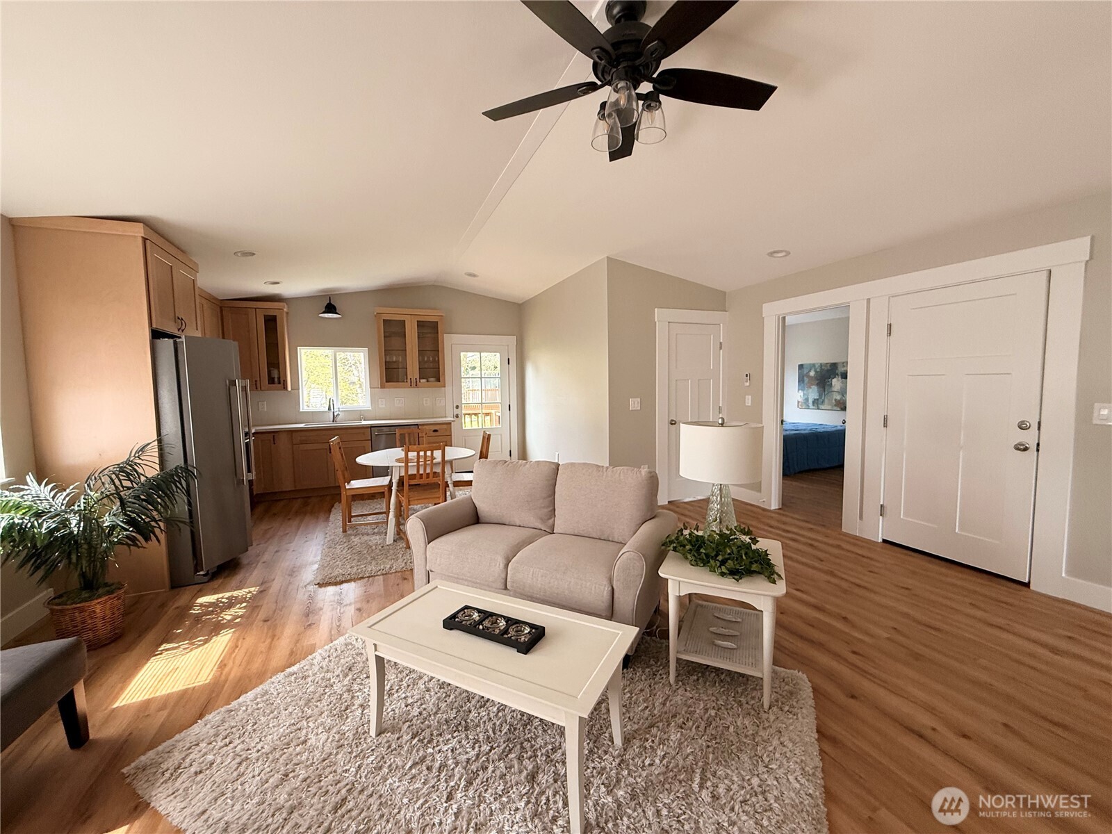 331 Olympic View NE