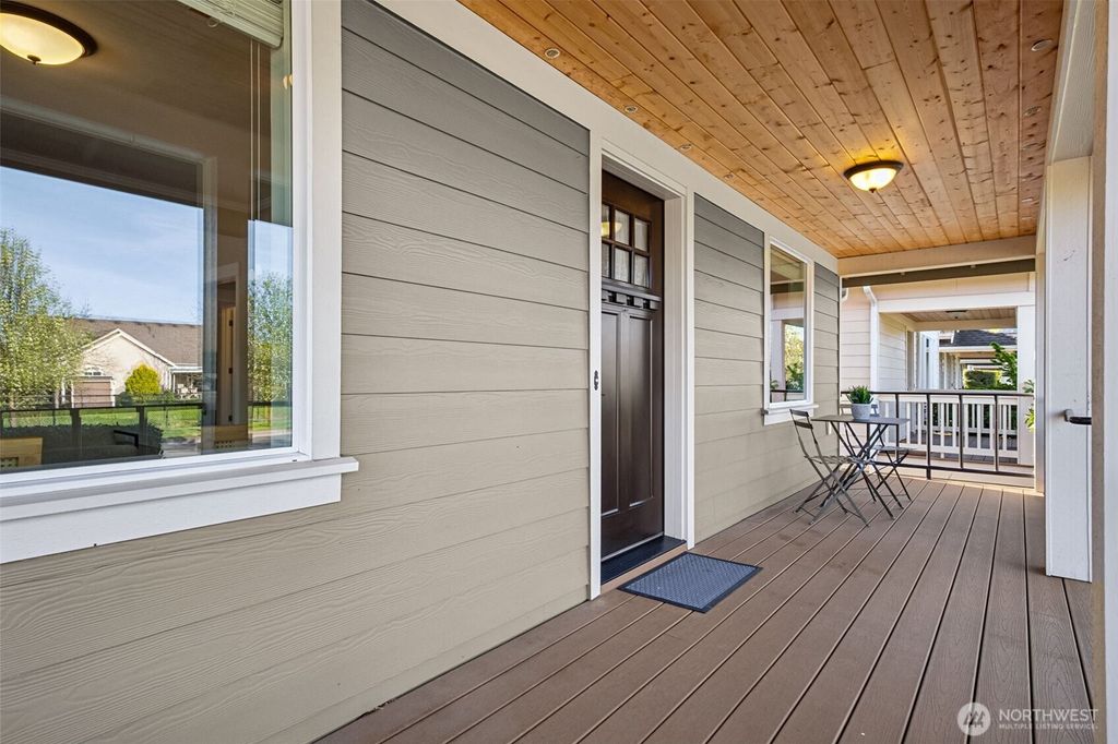 Photo of 333 Cooper Lane N, Enumclaw, WA 98022 (MLS # 2360073)