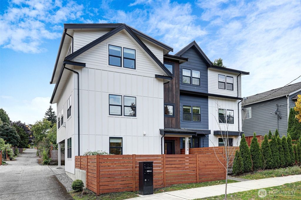 Photo of 2809 E Denny Way #A, Seattle, WA 98122 (MLS # 2438589)