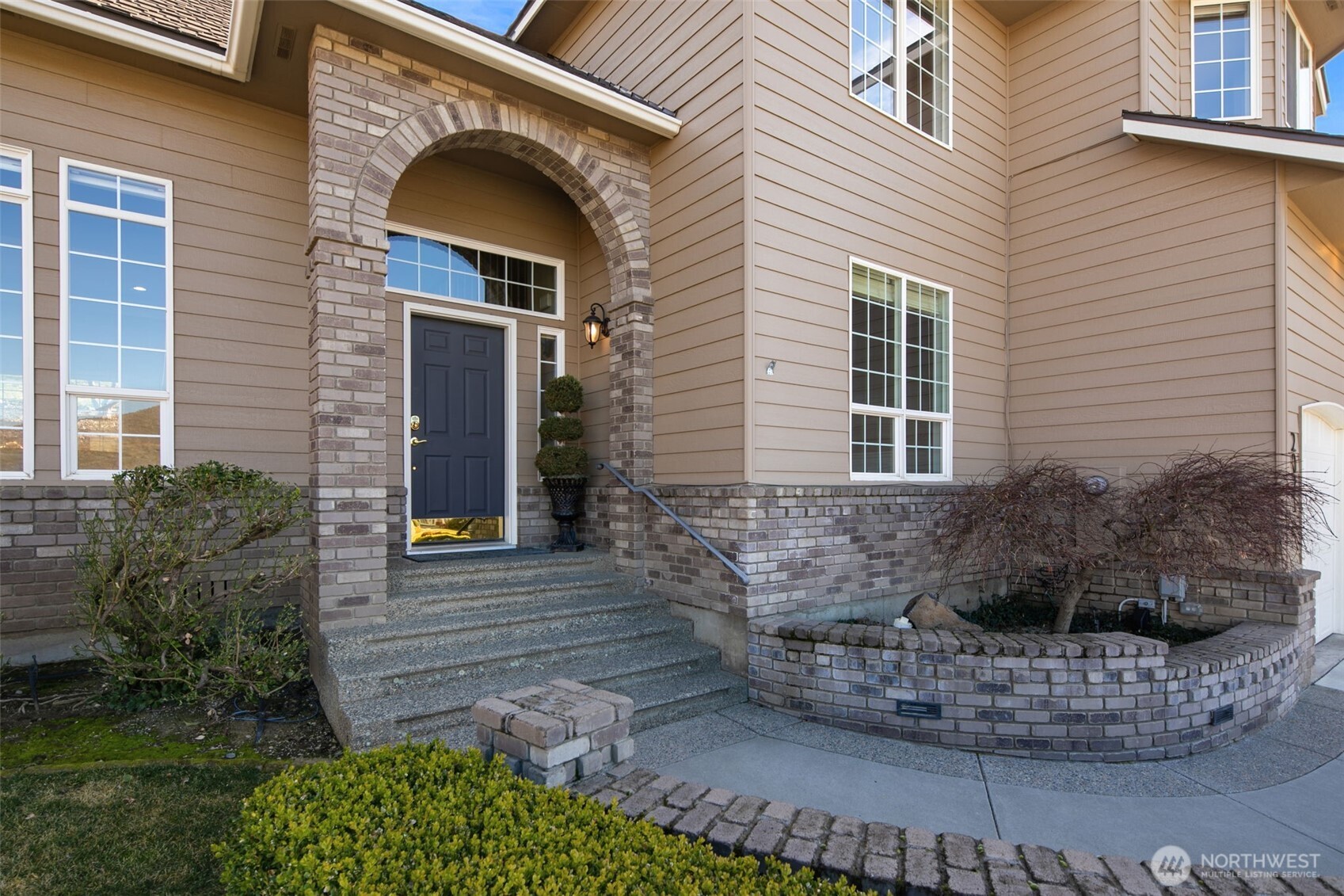 2021 Broadhurst Place