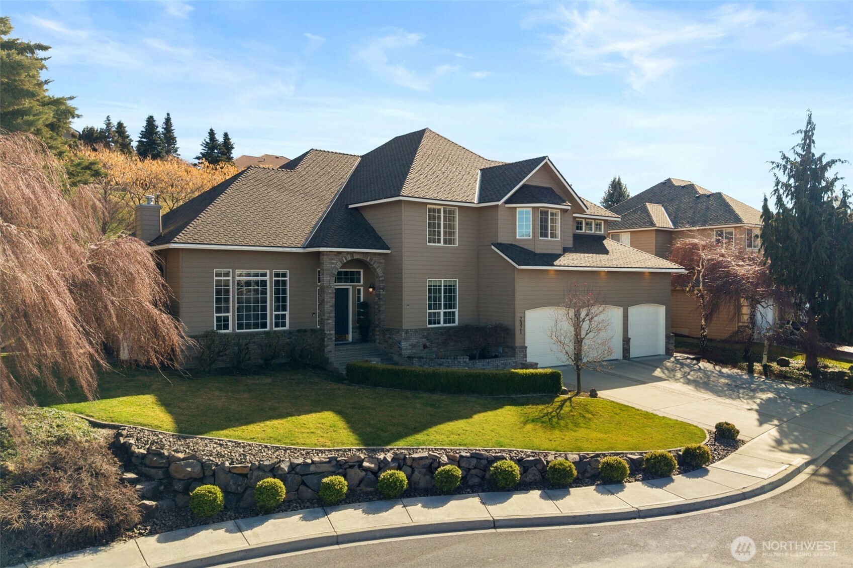 2021 Broadhurst Place