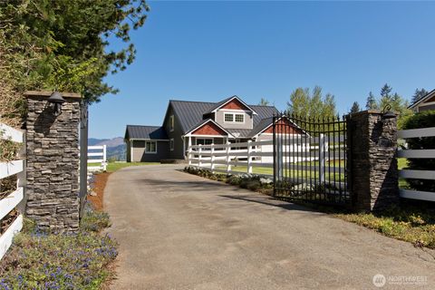 Photo of 26910 SE 216th Street, Maple Valley, WA 98038 (MLS # 2516421)