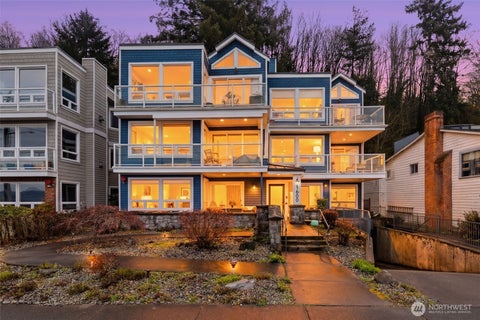 Photo of 1600 Alki Avenue SW #202, Seattle, WA 98116 (MLS # 2548650)