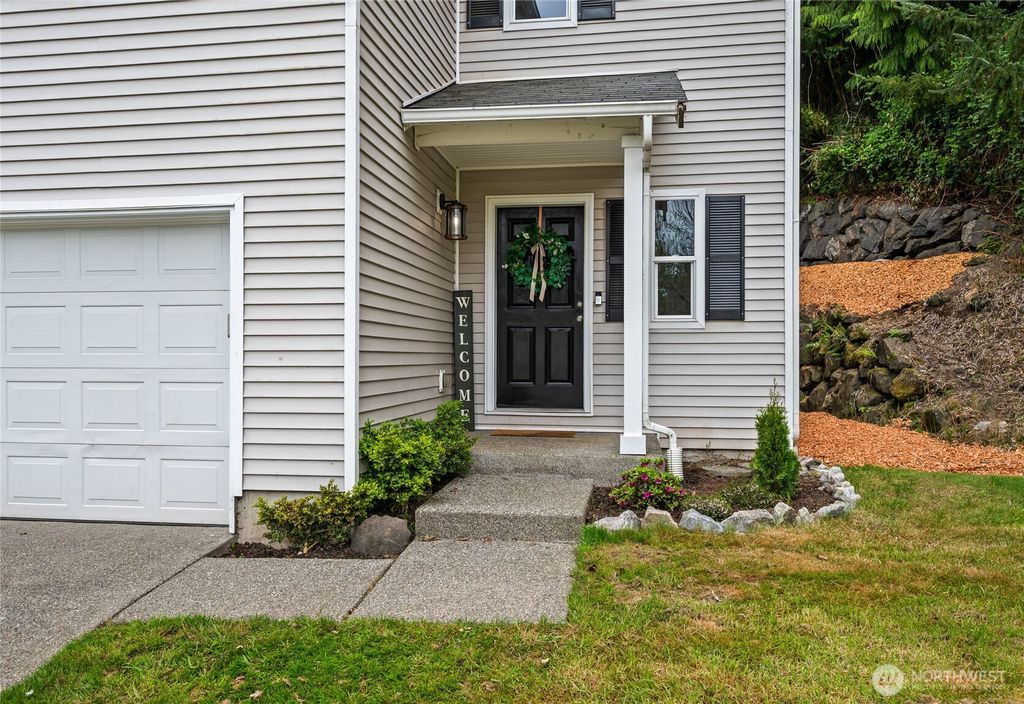 Photo of 11632 54th Drive SE, Everett, WA 98208 (MLS # 2519045)
