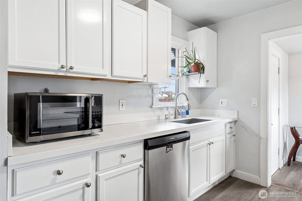 Photo of 509 S 56th Street, Tacoma, WA 98408 (MLS # 2507667)