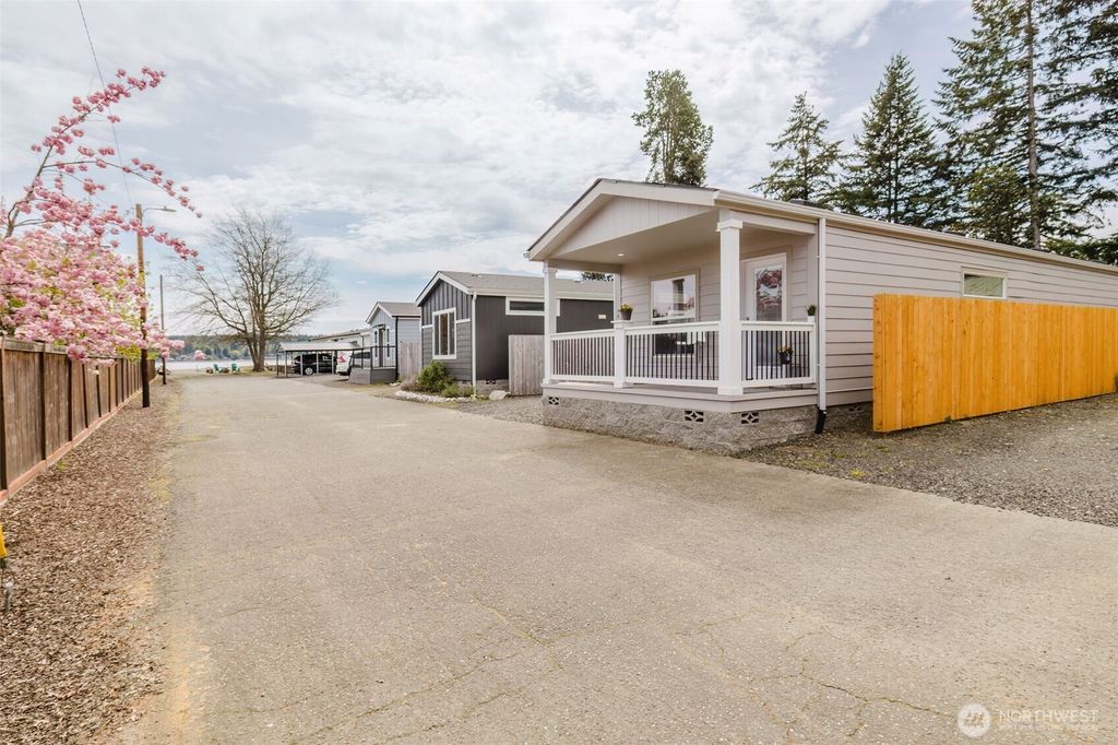 Photo of 60 NE Kappert Cove Road, Belfair, WA 98528 (MLS # 2510883)