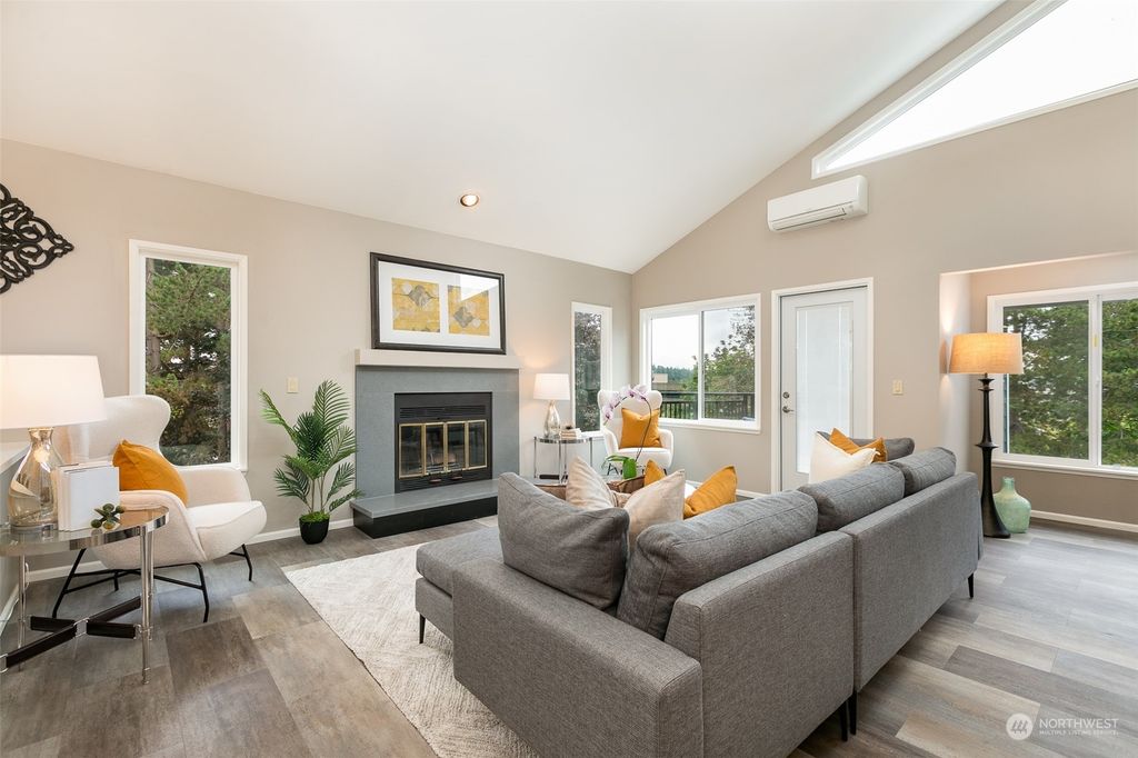 Photo of 150 NE 95th Street #407, Seattle, WA 98115 (MLS # 2150037)