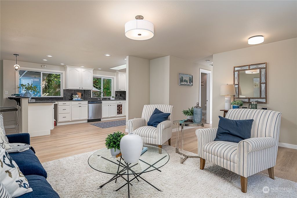 Photo of 24121 6th Place W, Bothell, WA 98021 (MLS # 2153440)