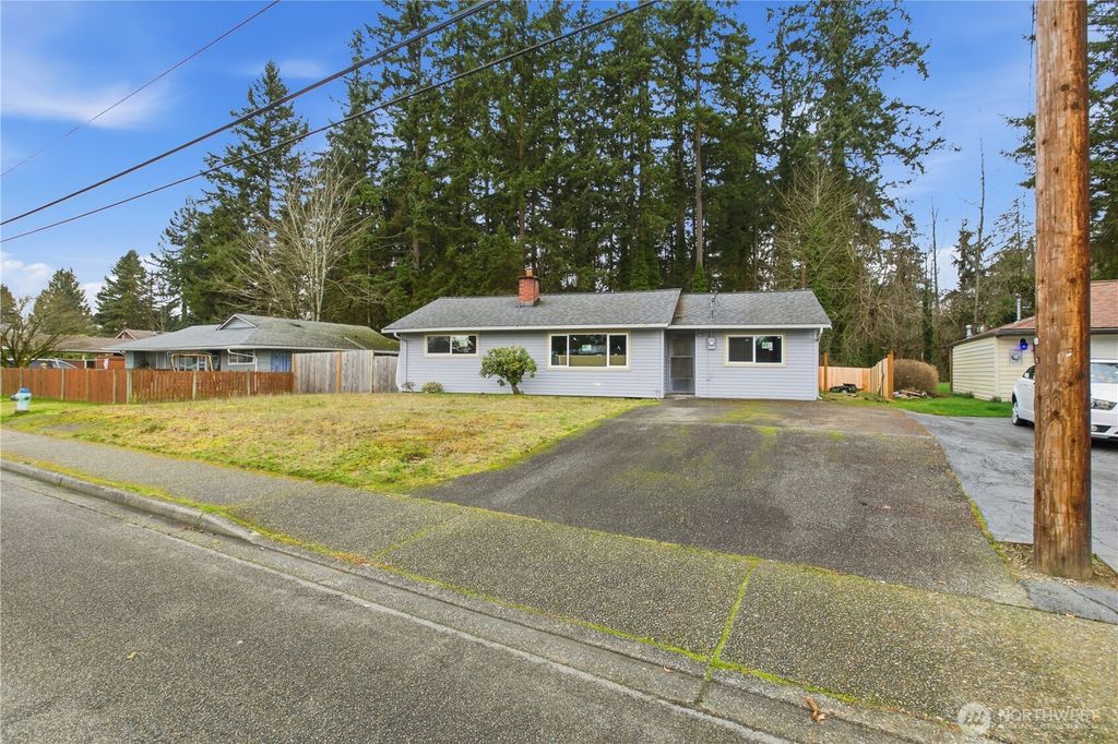 Photo of 22204 48th Avenue W, Mountlake Terrace, WA 98043 (MLS # 2477192)