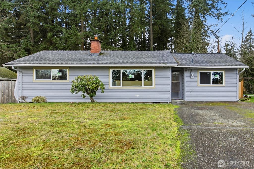 Photo of 22204 48th Avenue W, Mountlake Terrace, WA 98043 (MLS # 2477192)