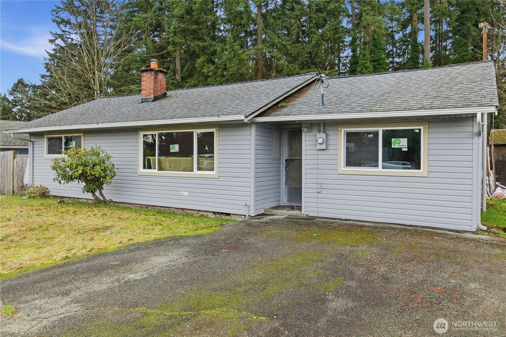 Photo of 22204 48th Avenue W, Mountlake Terrace, WA 98043 (MLS # 2477192)