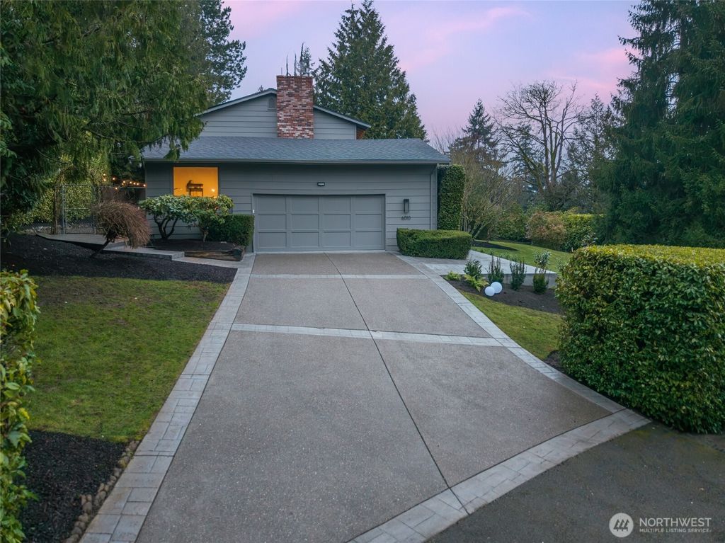 Photo of 6010 93rd Avenue SE, Mercer Island, WA 98040 (MLS # 2481723)