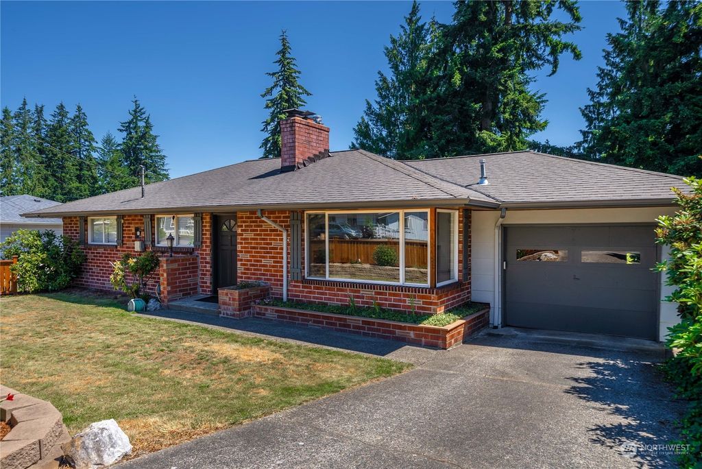 Photo of 7211 Beverly Blvd Blvd, Everett, WA 98203 (MLS # 2257655)