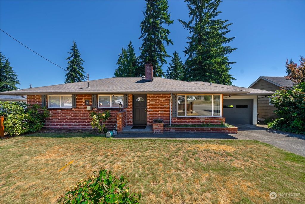 Photo of 7211 Beverly Blvd Blvd, Everett, WA 98203 (MLS # 2257655)