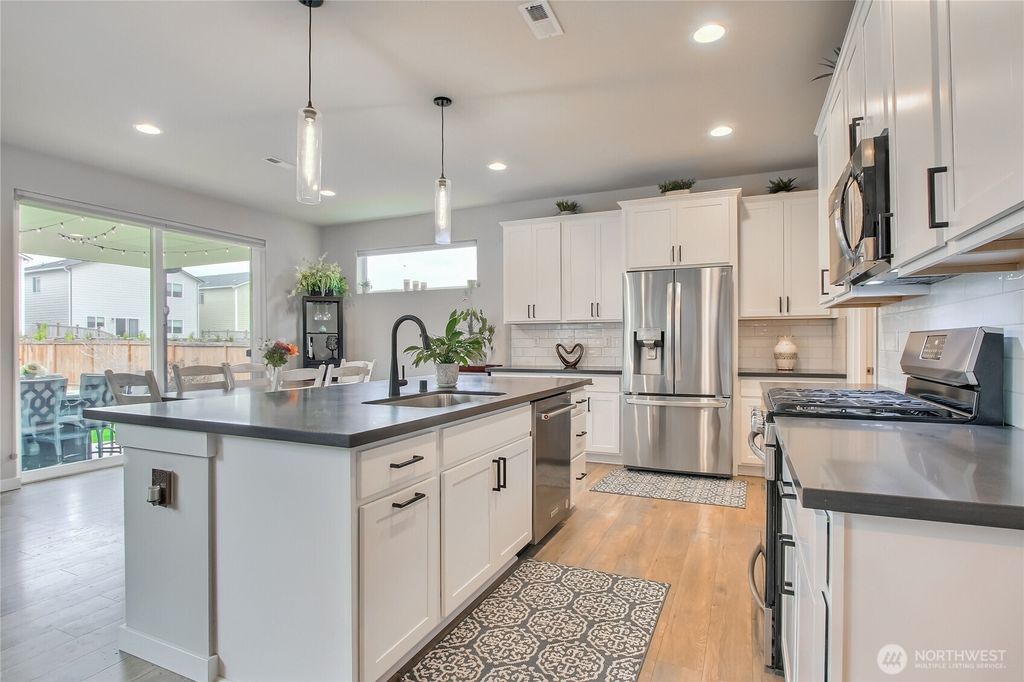 Photo of 931 Yew Avenue, Sultan, WA 98294 (MLS # 2513695)