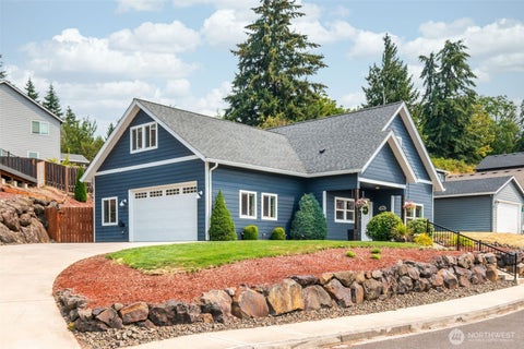 Photo of 510 Stone Park PARK, Kalama, WA 98625 (MLS # 2564770)