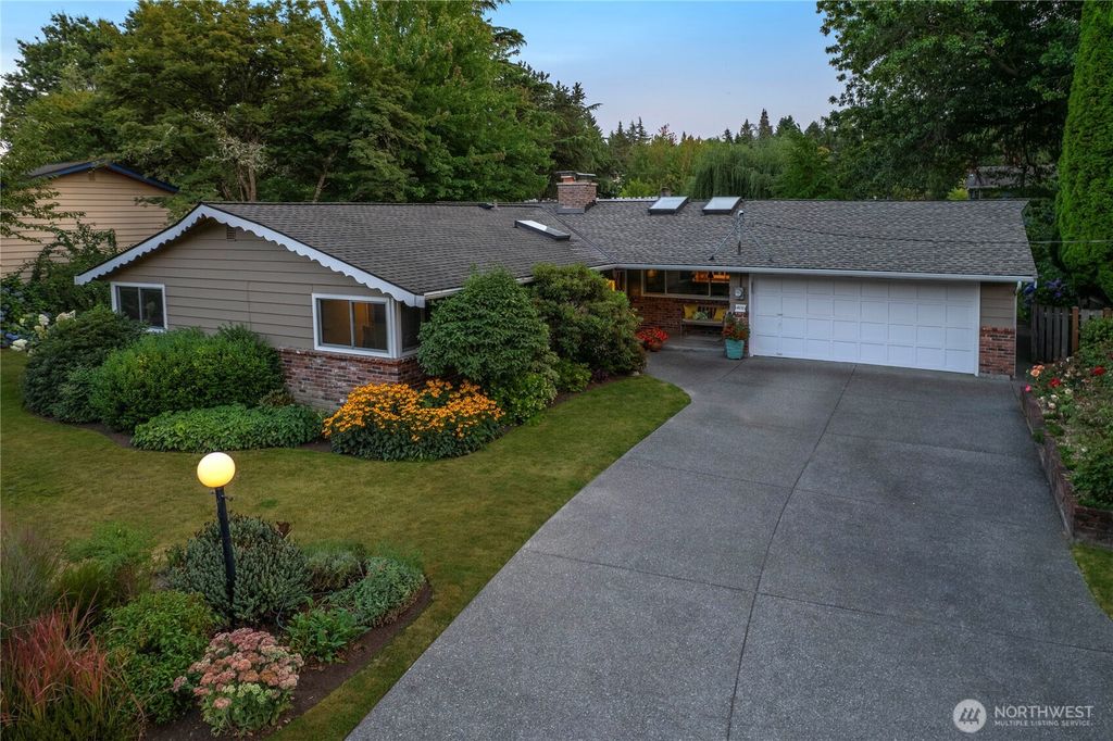 Photo of 4111 NE 103rd Place, Seattle, WA 98125 (MLS # 2420175)