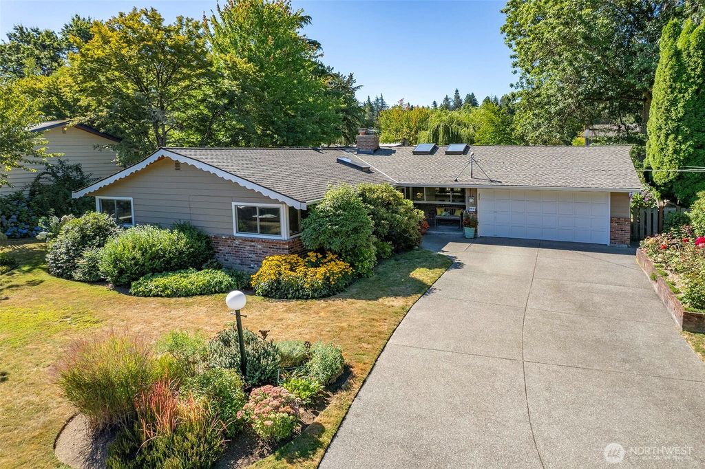 Photo of 4111 NE 103rd Place, Seattle, WA 98125 (MLS # 2420175)