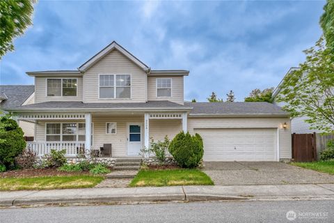Photo of 3904 NE 5th Place, Renton, WA 98056 (MLS # 2526022)