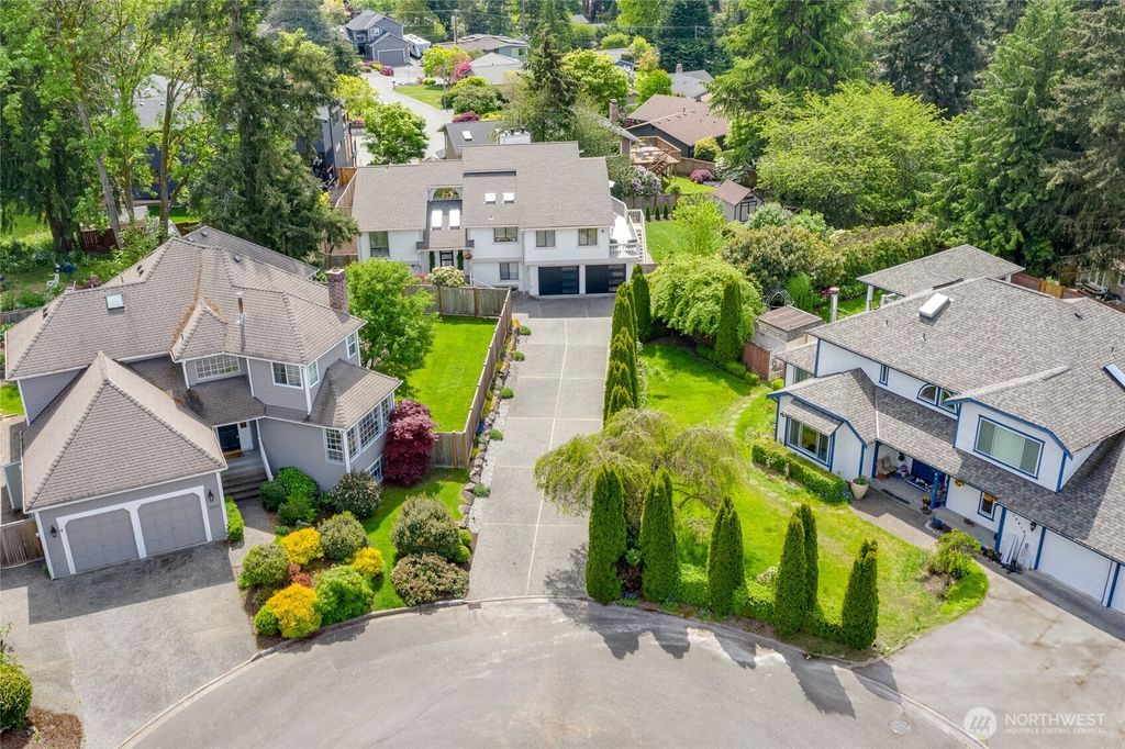 Photo of 10321 NE 201st Place, Bothell, WA 98011 (MLS # 2363729)