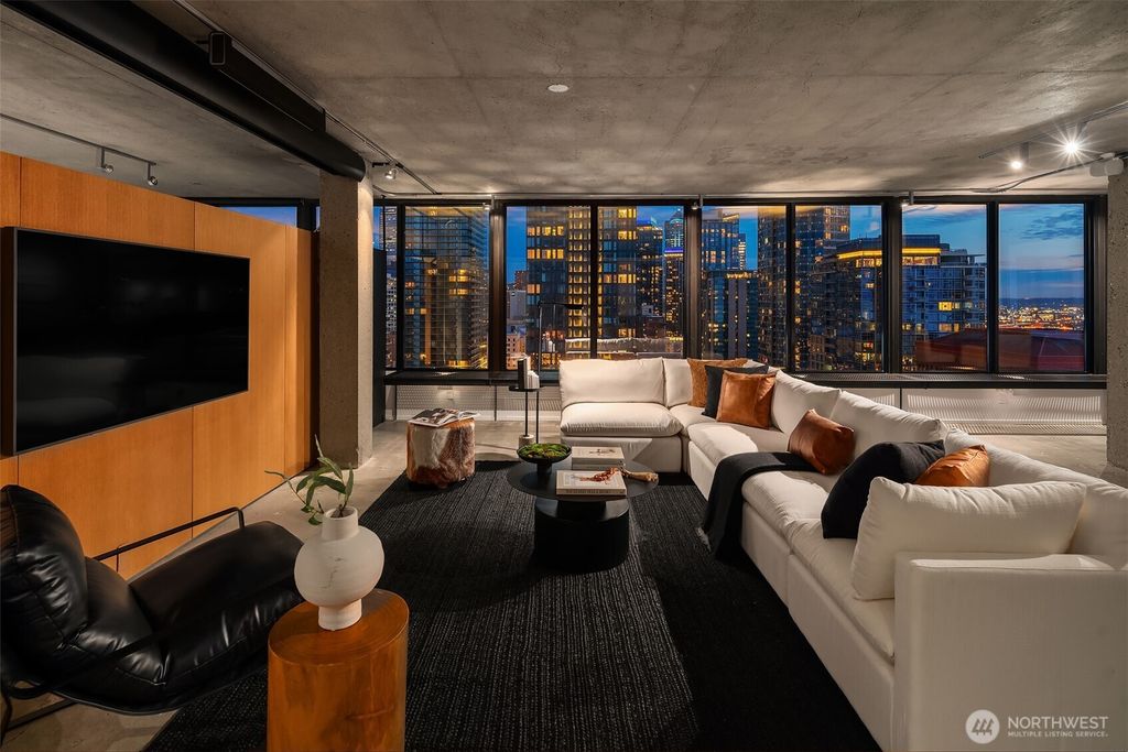 Photo of 2201 3rd Avenue #2601, Seattle, WA 98121 (MLS # 2456031)