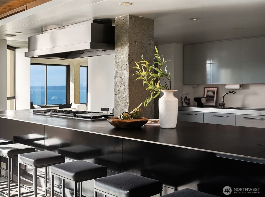 Photo of 2201 3rd Avenue #2601, Seattle, WA 98121 (MLS # 2456031)