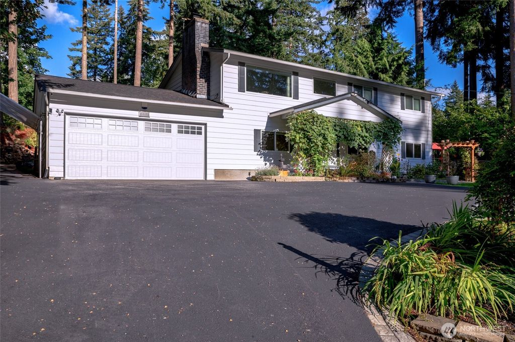 Photo of 3515 W Tapps Drive E, Lake Tapps, WA 98391 (MLS # 2519375)